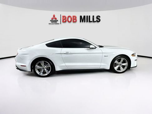 Used 2019 Ford Mustang GT Premium RWD image 8