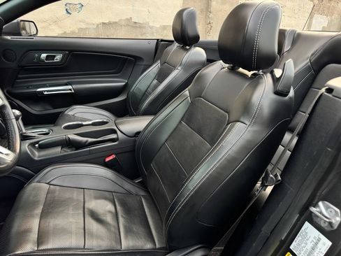 Used 2019 Ford Mustang GT Premium w/ Equipment Group 401A RWD image 11