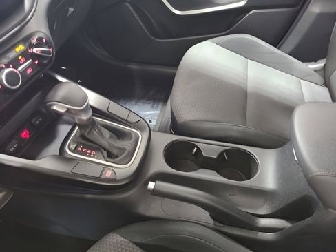 Used 2021 Kia Soul LX FWD image 30