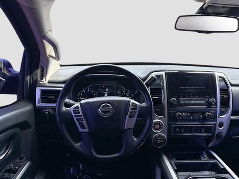 Used 2021 Nissan Titan SV w/ SV Convenience Package image 21