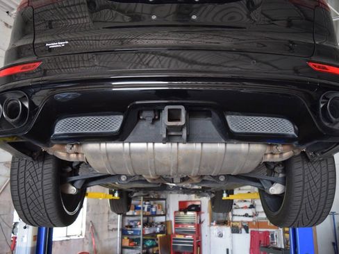 Used 2017 Porsche Cayenne GTS AWD/4WD image 95