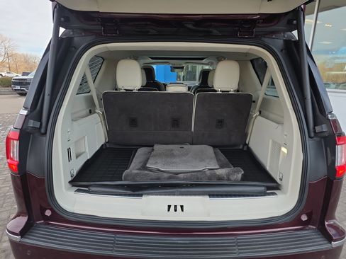 Used 2018 Lincoln Navigator L Black Label w/ Cargo Package image 42