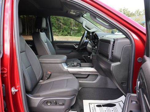 Used 2026 Chevrolet Silverado 3500 LTZ w/ LTZ Convenience Package AWD/4WD image 25