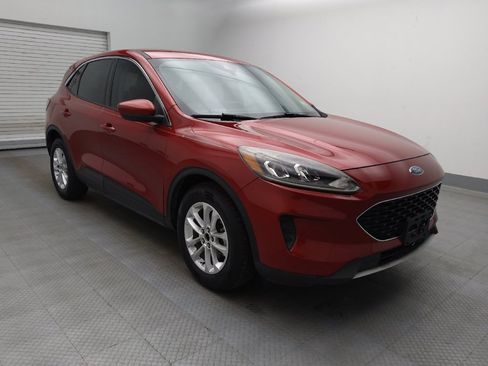 Used 2020 Ford Escape SE FWD image 13