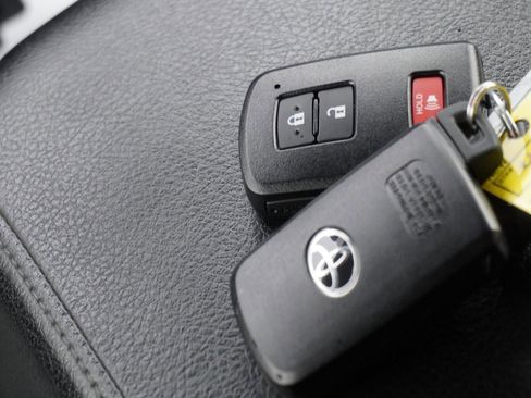 Used 2021 Toyota 4Runner Limited image 19