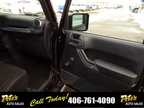 Used 2017 Jeep Wrangler Unlimited Sport w/ Dual Top Group image 16