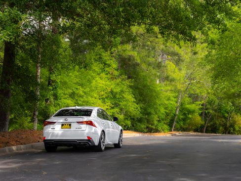 Used 2017 Lexus IS 200t F Sport w/ F Sport Package RWD image 42
