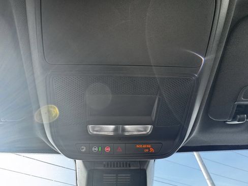 Used 2025 GMC Terrain Elevation image 19