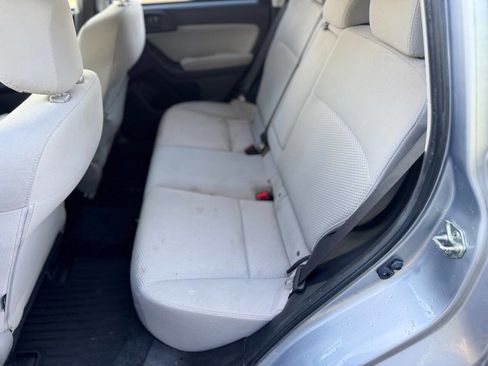 Used 2014 Subaru Forester 2.5i Premium w/ Popular Package #2 AWD/4WD image 10