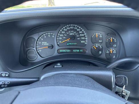 Used 2004 Chevrolet Avalanche 2WD image 42