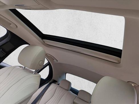 Used 2022 Mercedes-Benz E 350 Sedan image 16