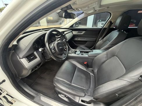 Used 2017 Jaguar XF Premium AWD/4WD image 8