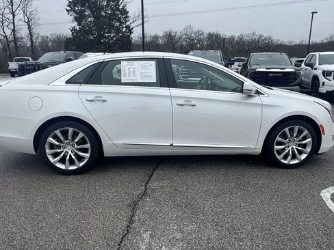 Used 2017 Cadillac XTS Luxury image 3