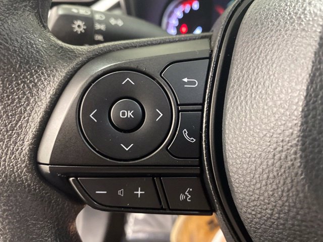 Certified 2025 Toyota RAV4 LE AWD/4WD image 17