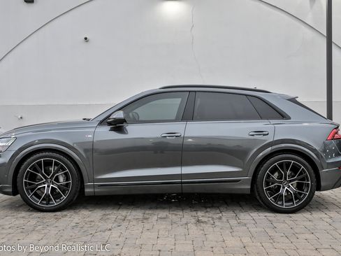 Used 2021 Audi Q8 Prestige image 4