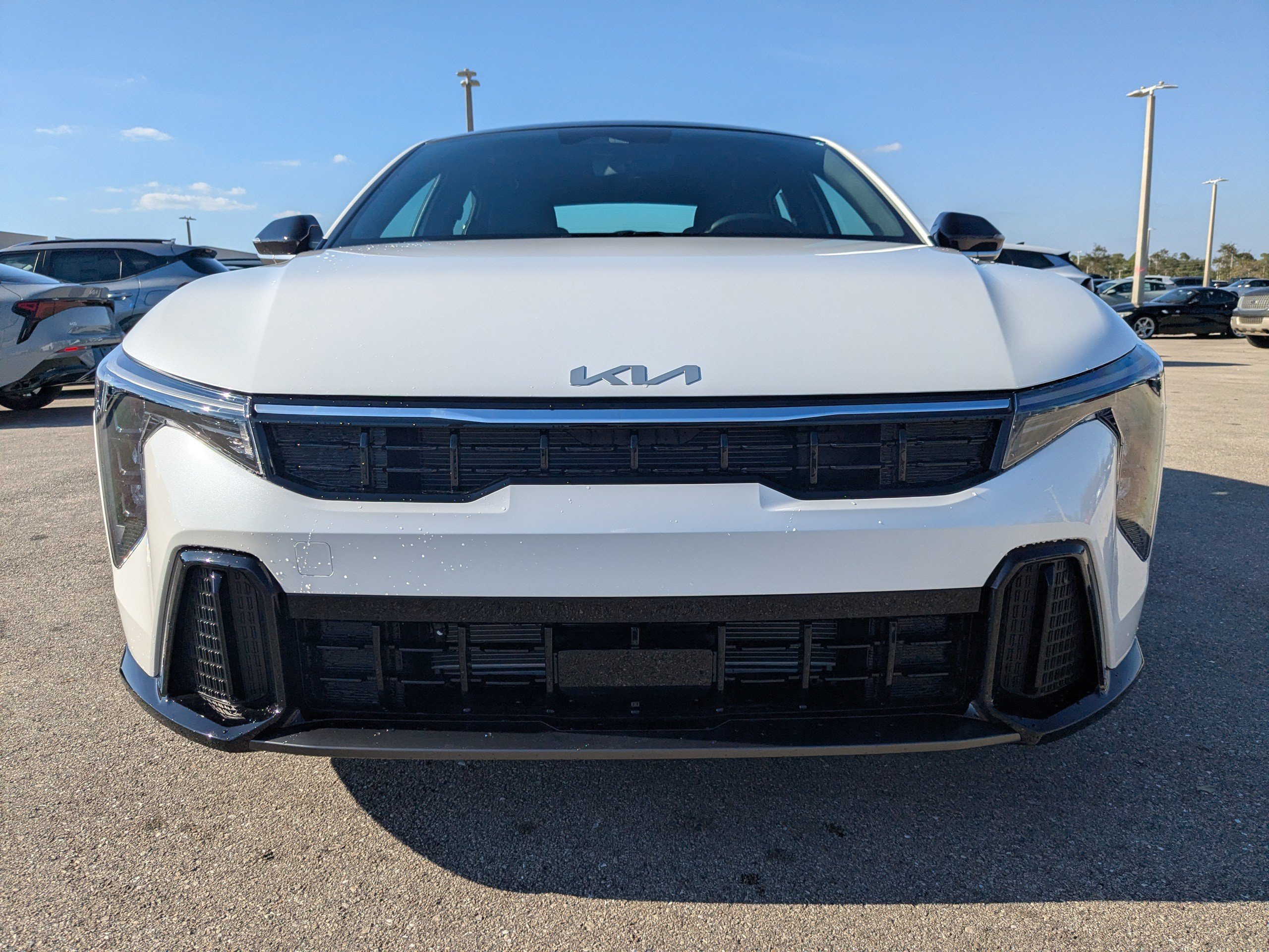 New 2025 Kia K4 EX w/ GT-Line Premium Package FWD image 3