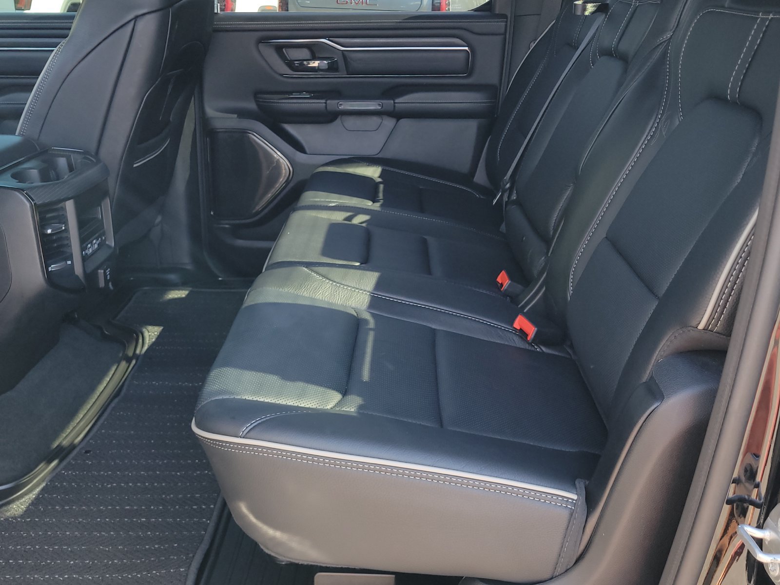 Used 2023 RAM 1500 Limited AWD/4WD image 8