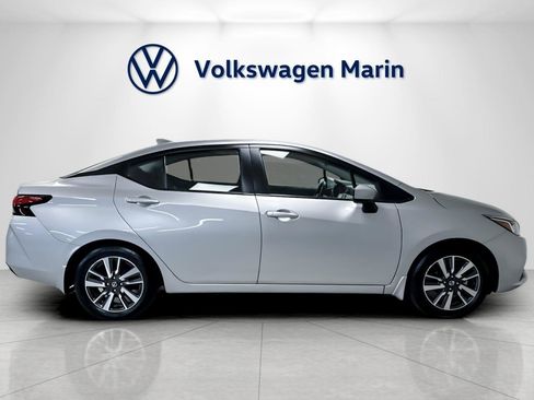 Used 2022 Nissan Versa SV w/ Trunk Package image 6