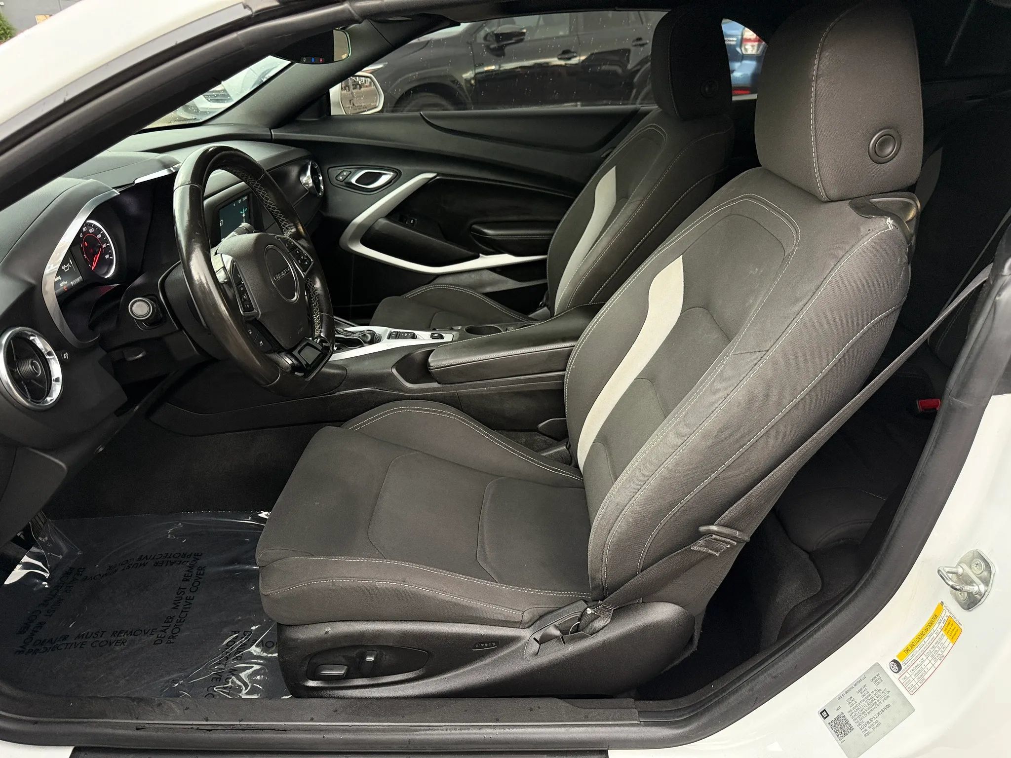 Used 2018 Chevrolet Camaro LT RWD image 13