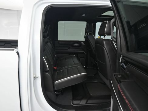 Used 2025 GMC Sierra 2500 AT4X AWD/4WD image 47