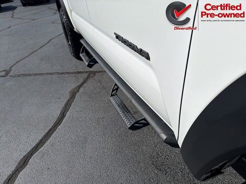 Used 2020 Toyota Tacoma TRD Off-Road AWD/4WD image 5