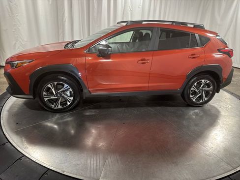 Used 2025 Subaru Crosstrek 2.0i Premium image 6