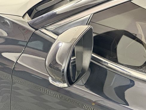 Used 2024 Toyota Camry SE image 10