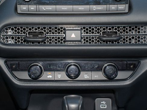 Certified 2024 Honda HR-V Sport image 22