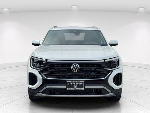 New 2026 Volkswagen Atlas Cross Sport SEL AWD/4WD image 2