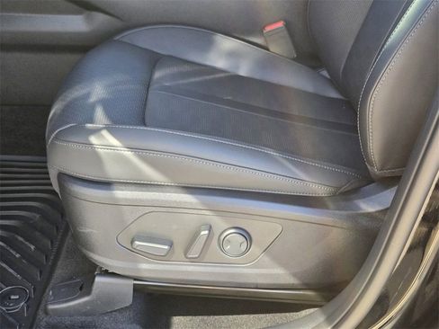New 2026 Kia Sorento S w/ S Panoramic Sunroof Package FWD image 11