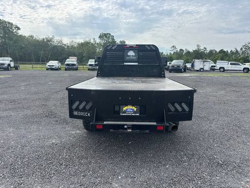 Used 2024 GMC Sierra 3500 Pro AWD/4WD image 4