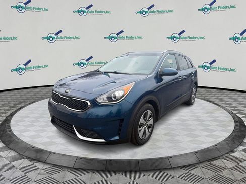 Used 2019 Kia Niro LX image 2