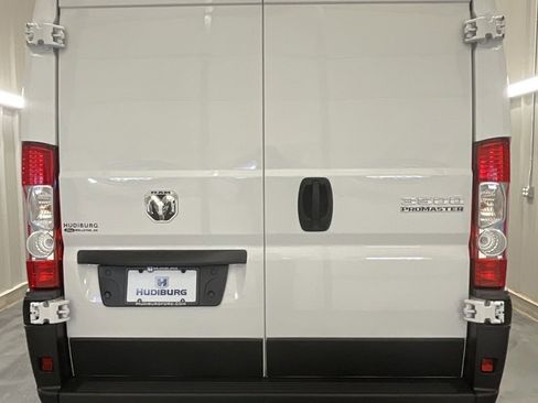 Used 2024 RAM ProMaster 3500 w/ Convenience Group image 21