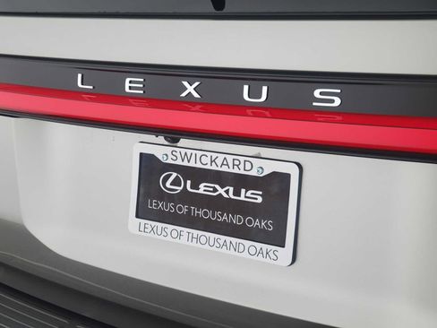 Used 2026 Lexus GX 550 w/ Cold Area Package AWD/4WD image 14