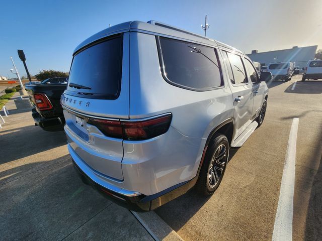 Used 2023 Jeep Wagoneer 2WD w/ Premium Group I image 4