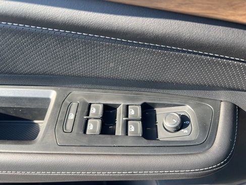 New 2026 Volkswagen Atlas SE image 18