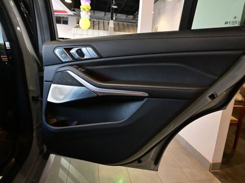 Used 2023 BMW X7 M60i w/ Executive Package image 28