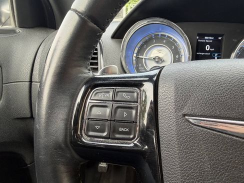 Used 2014 Chrysler 300 S AWD/4WD image 23
