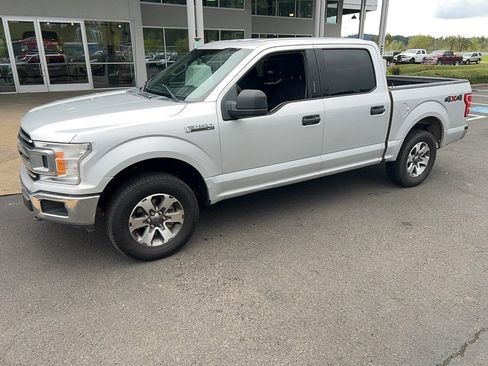 Used 2018 Ford F150 XLT image 2