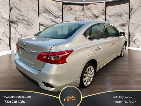Used 2019 Nissan Sentra S FWD image 11