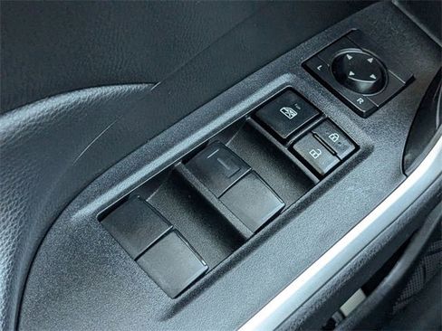 Used 2023 Toyota RAV4 LE image 27