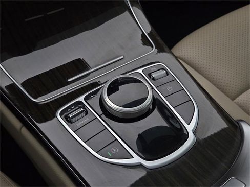 Used 2021 Mercedes-Benz C 300 Sedan image 17