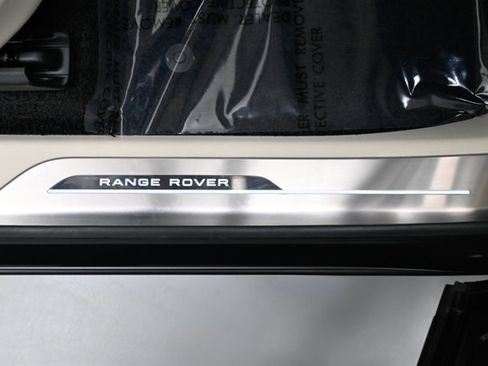 Used 2023 Land Rover Range Rover SE image 61
