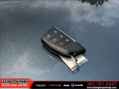 Used 2021 GMC Yukon SLT w/ SLT Premium Package AWD/4WD image 34