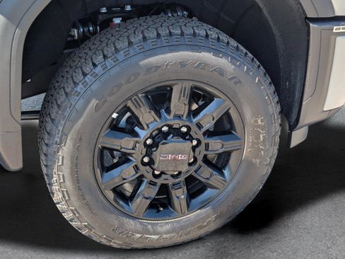 New 2026 GMC Sierra 2500 AT4 w/ AT4 Premium Plus Package image 6