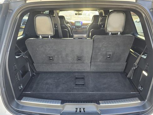 Used 2019 Lincoln Navigator Reserve w/ Cargo Package image 26
