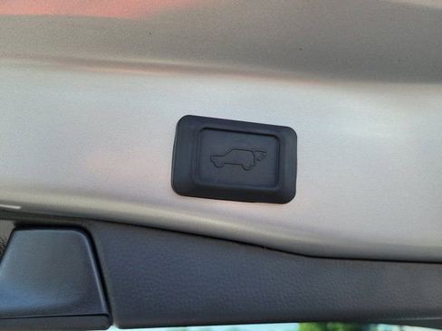Used 2025 Toyota RAV4 XSE w/ Weather Package AWD/4WD image 12