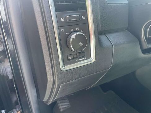 Used 2014 RAM 1500 Laramie w/ Convenience Group AWD/4WD image 23
