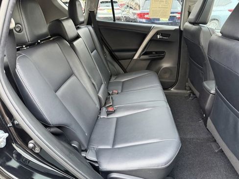 Used 2018 Toyota RAV4 Limited image 45