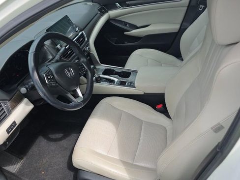 Used 2018 Honda Accord EX-L image 8